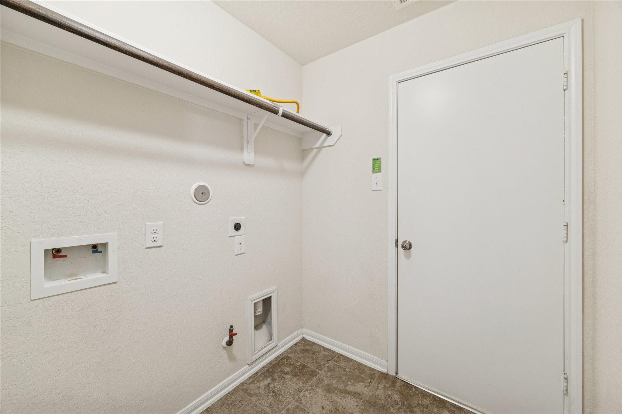 8211 Pastel Dawn Trace