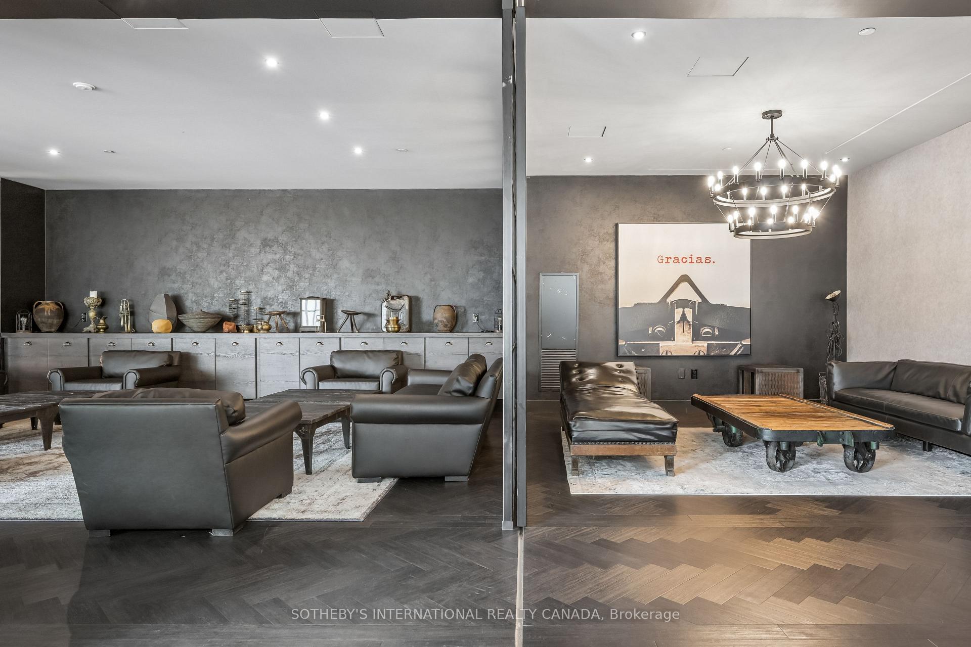 505 Richmond Street W 403