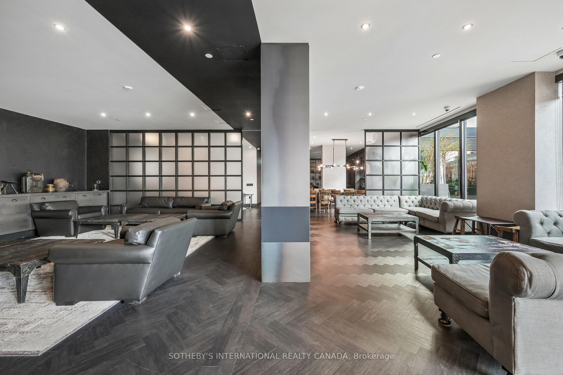 505 Richmond Street W 403