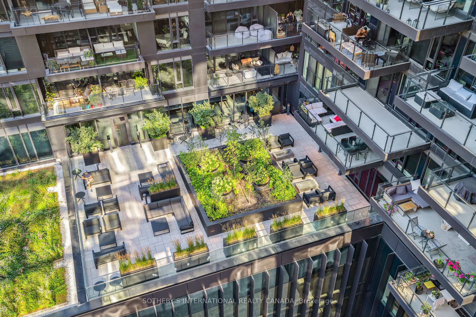 505 Richmond Street W 403