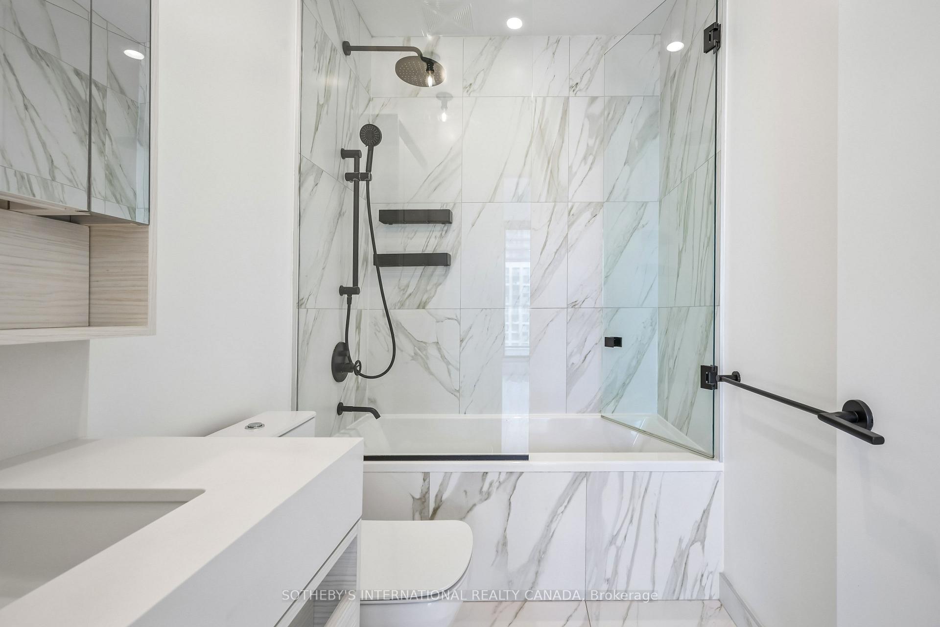 505 Richmond Street W 403