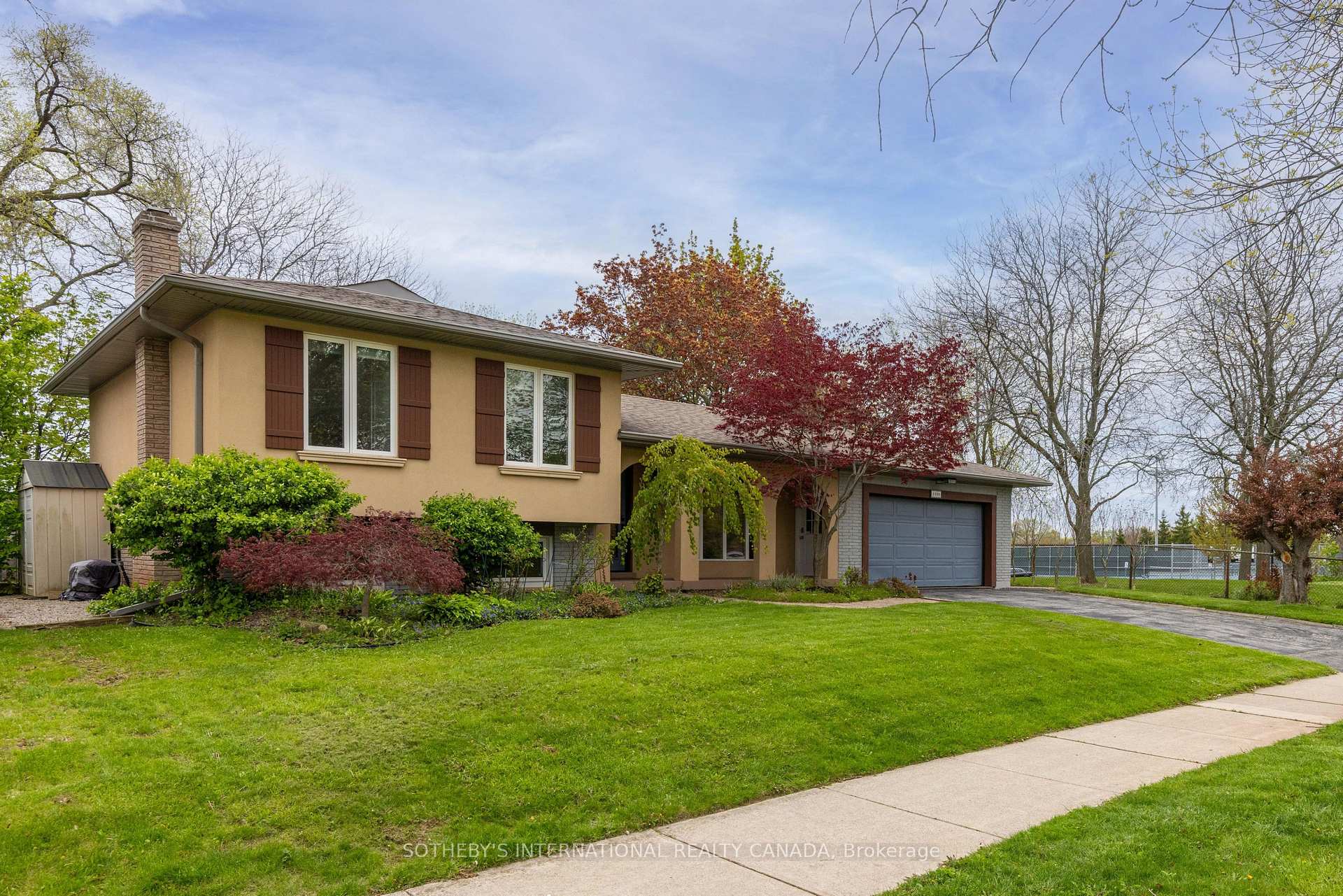2290 Bridge Road
