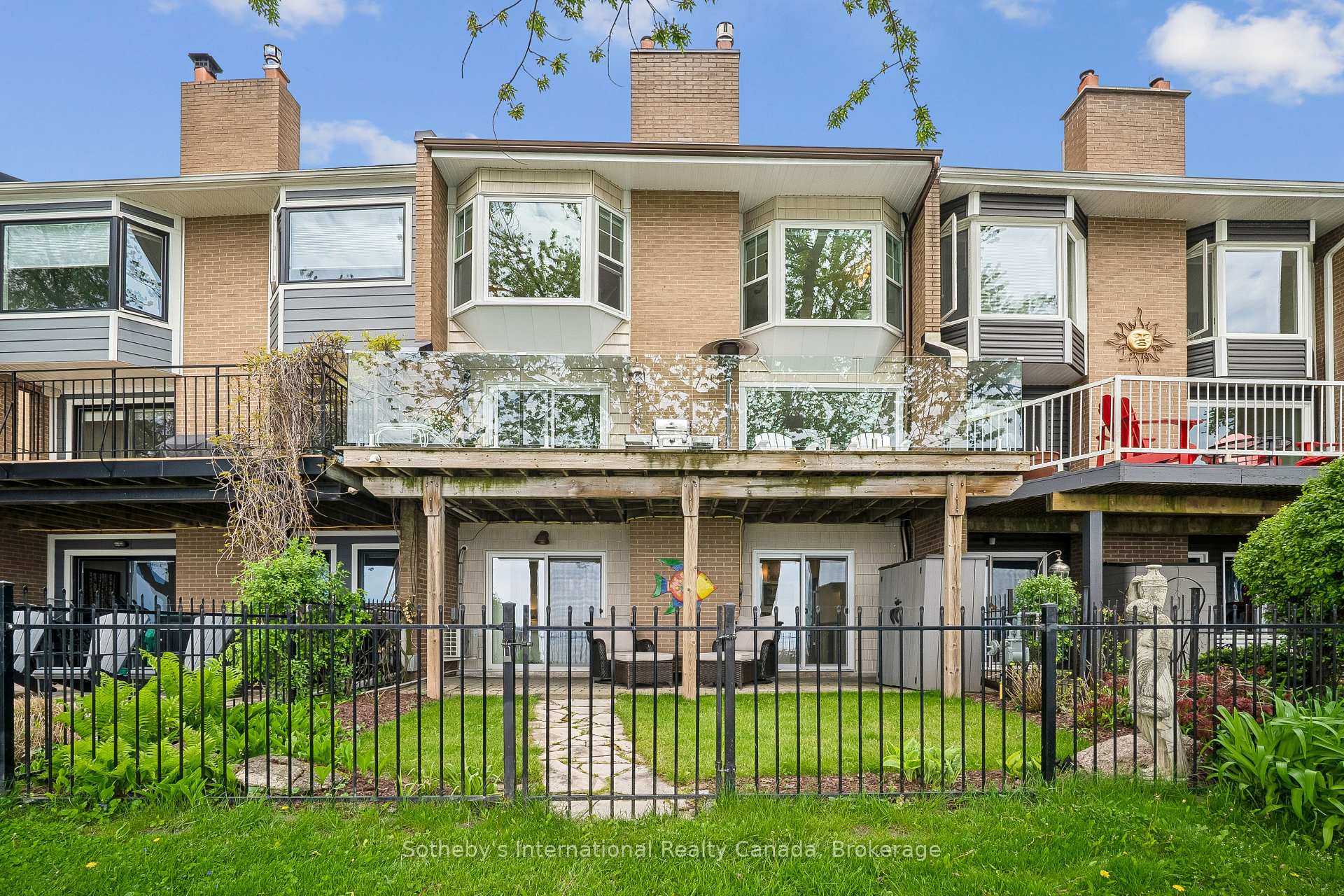 2066 Water's Edge Drive