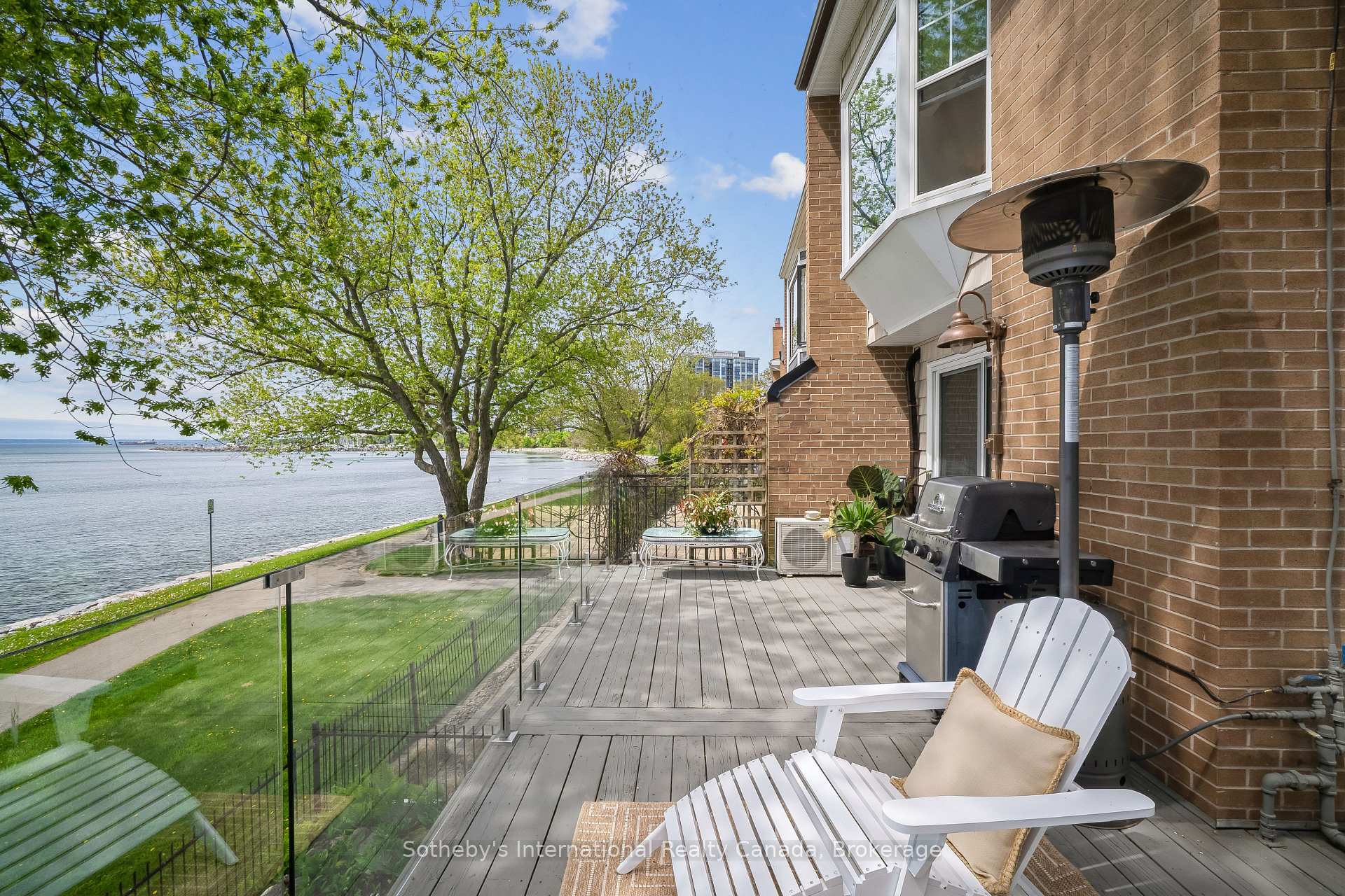 2066 Water's Edge Drive