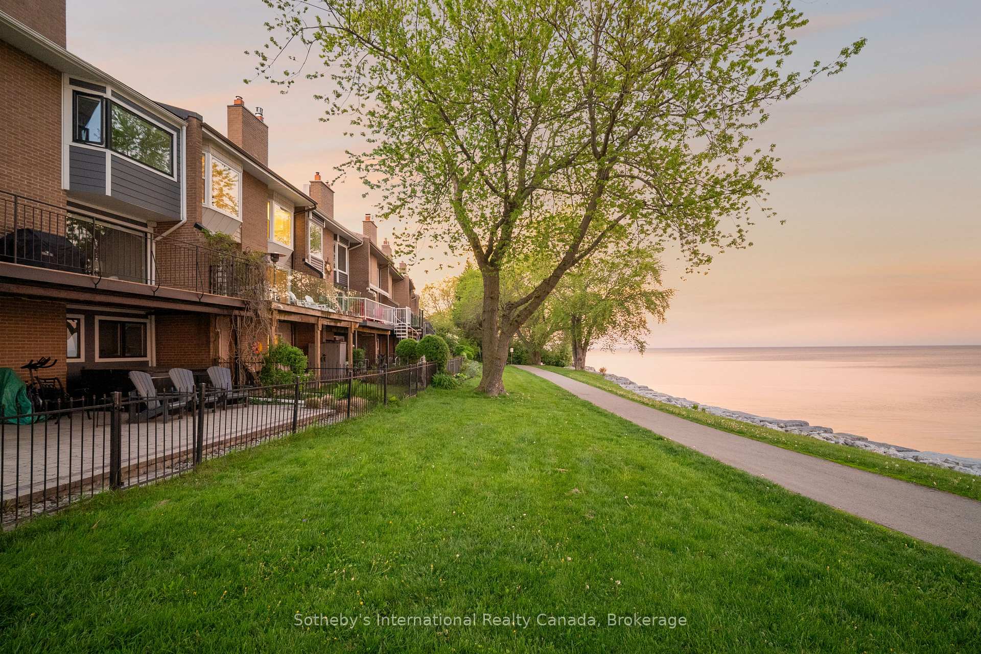 2066 Water's Edge Drive
