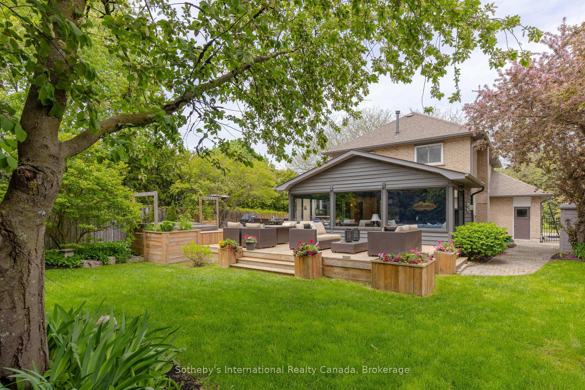 456 Aspen Forest Drive