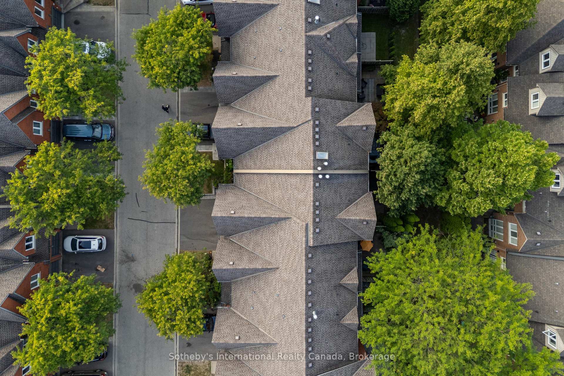 1064 Queen Street W 32A
