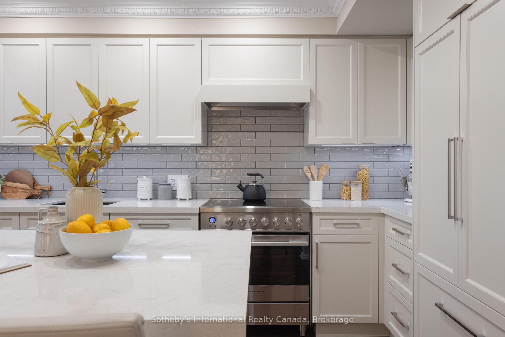 1064 Queen Street W 32A