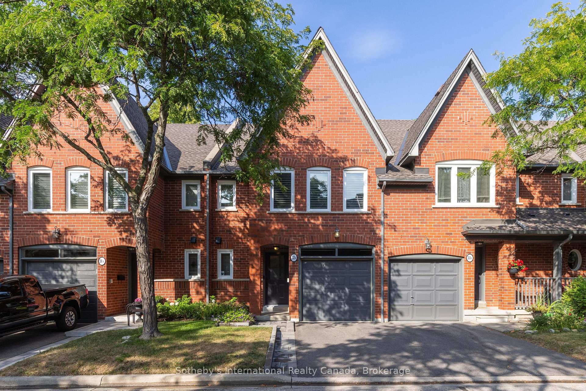 1064 Queen Street W 32A