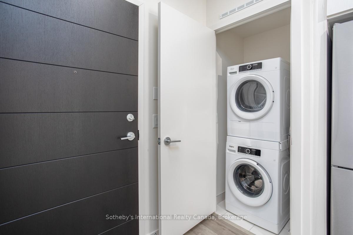 212 King William Street 308, Hamilton Unit: 308
