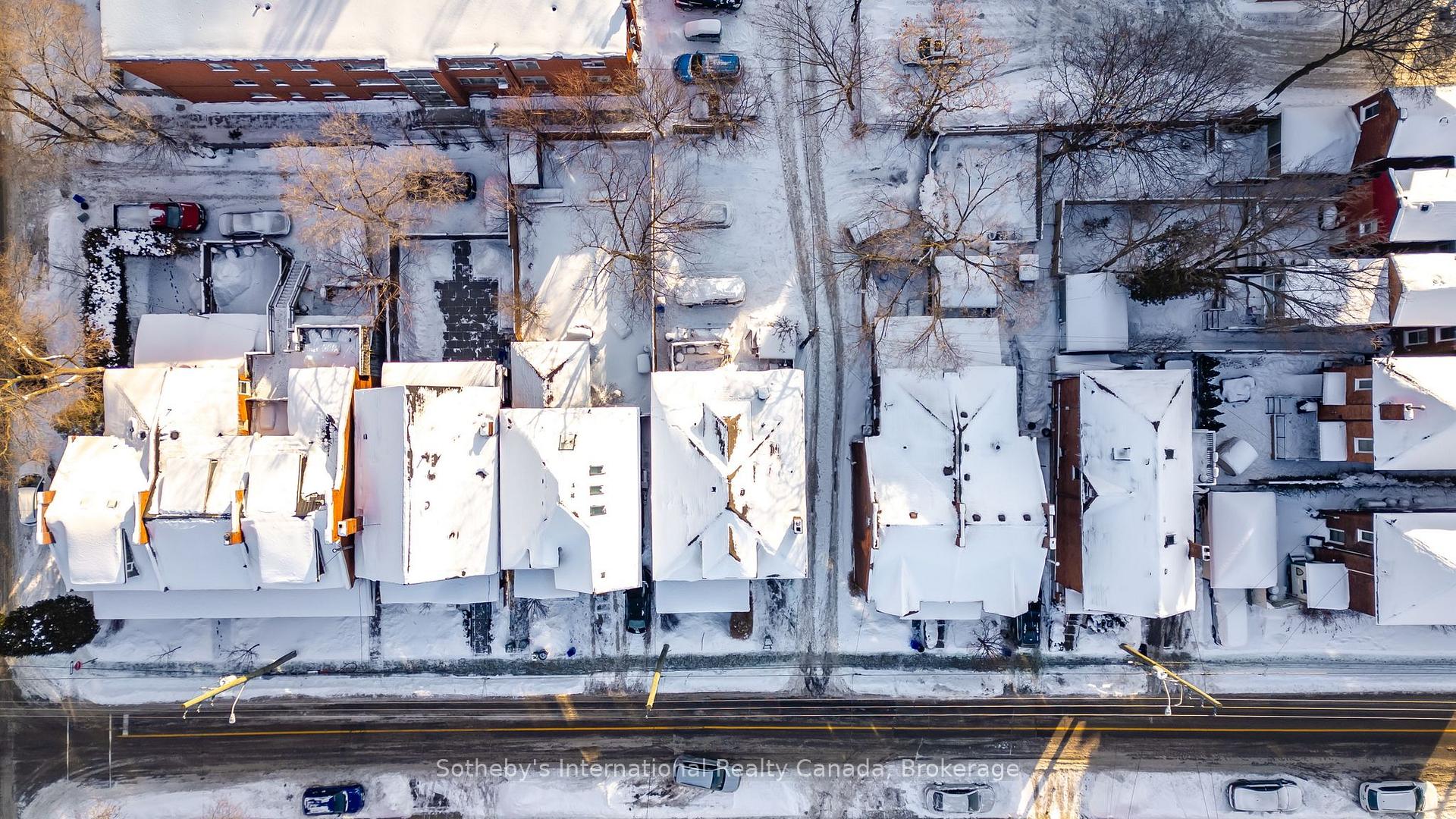 217 Caroline Street S