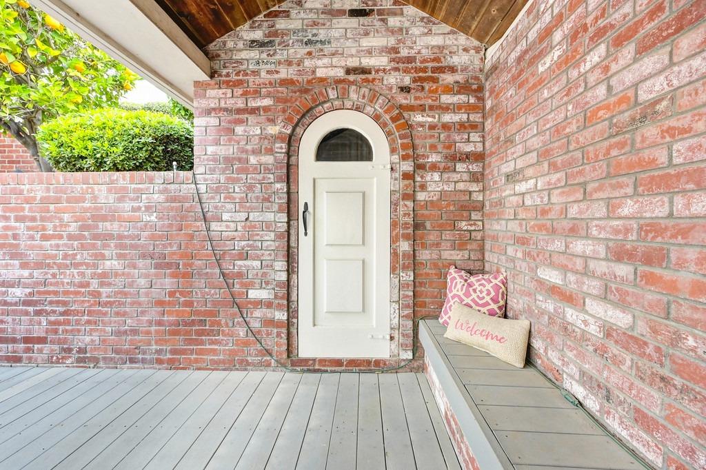 1424 Spring Valley Drive