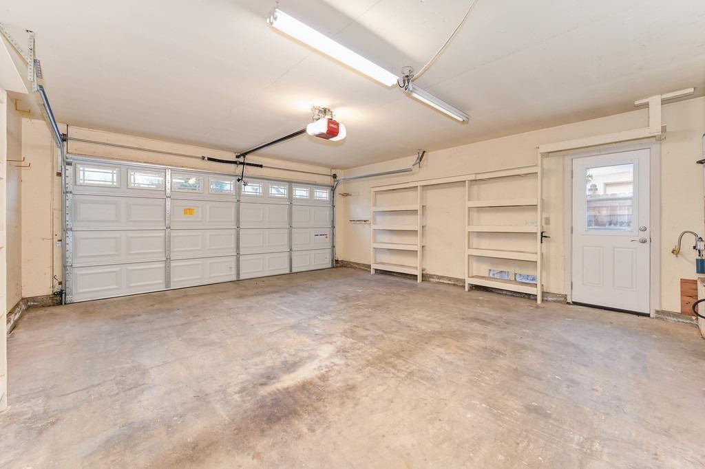 1541 E Colonial Parkway