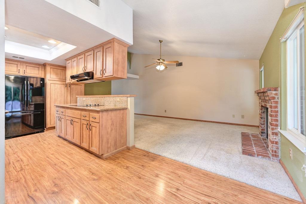 1541 E Colonial Parkway