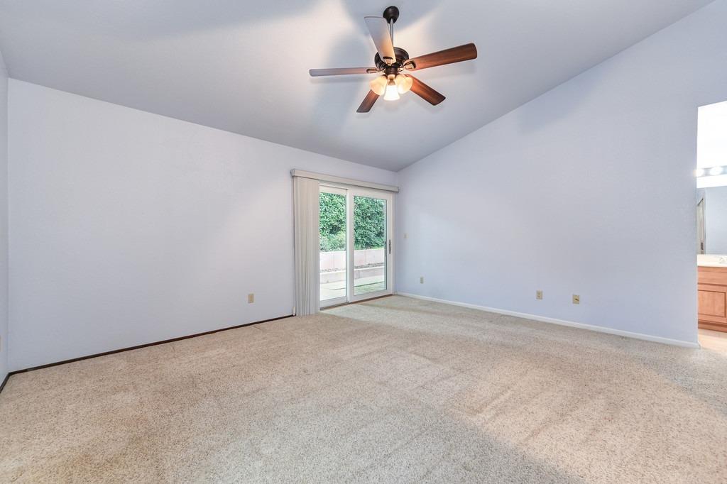 1541 E Colonial Parkway