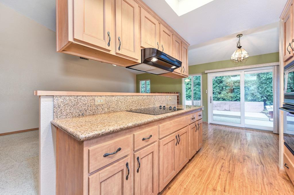 1541 E Colonial Parkway