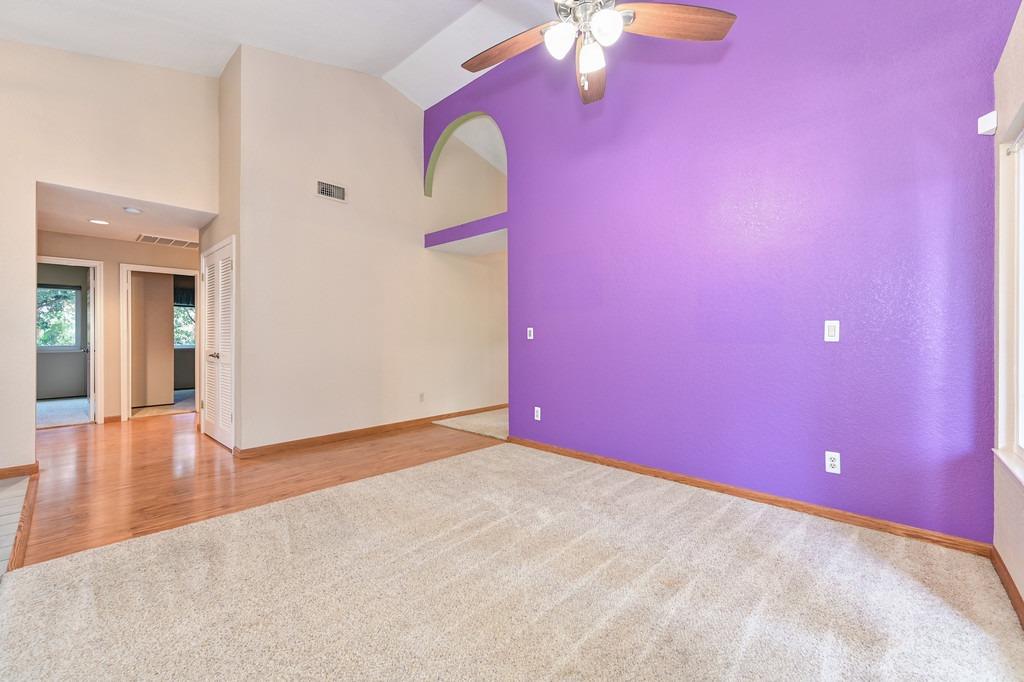 1541 E Colonial Parkway