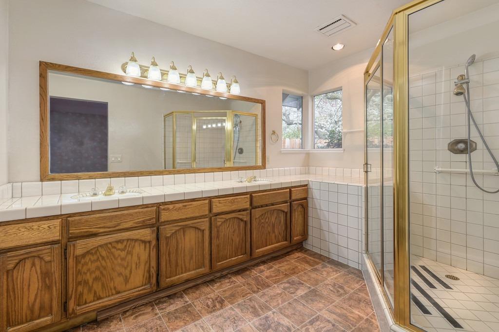2405 Valley Forge Way