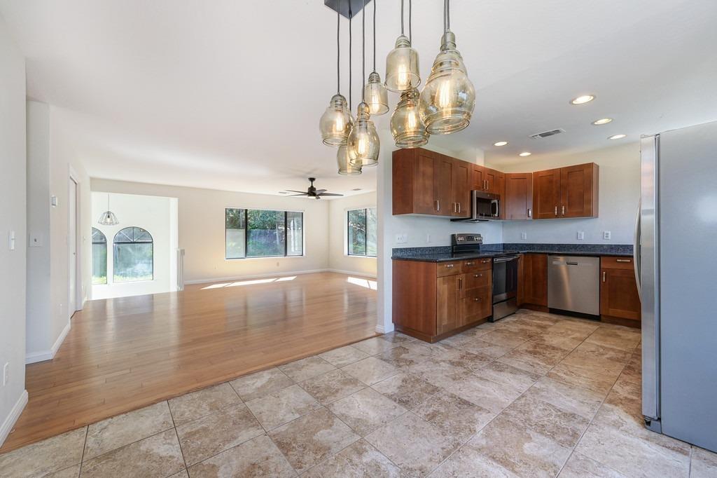 22550 Sunset Ridge Drive