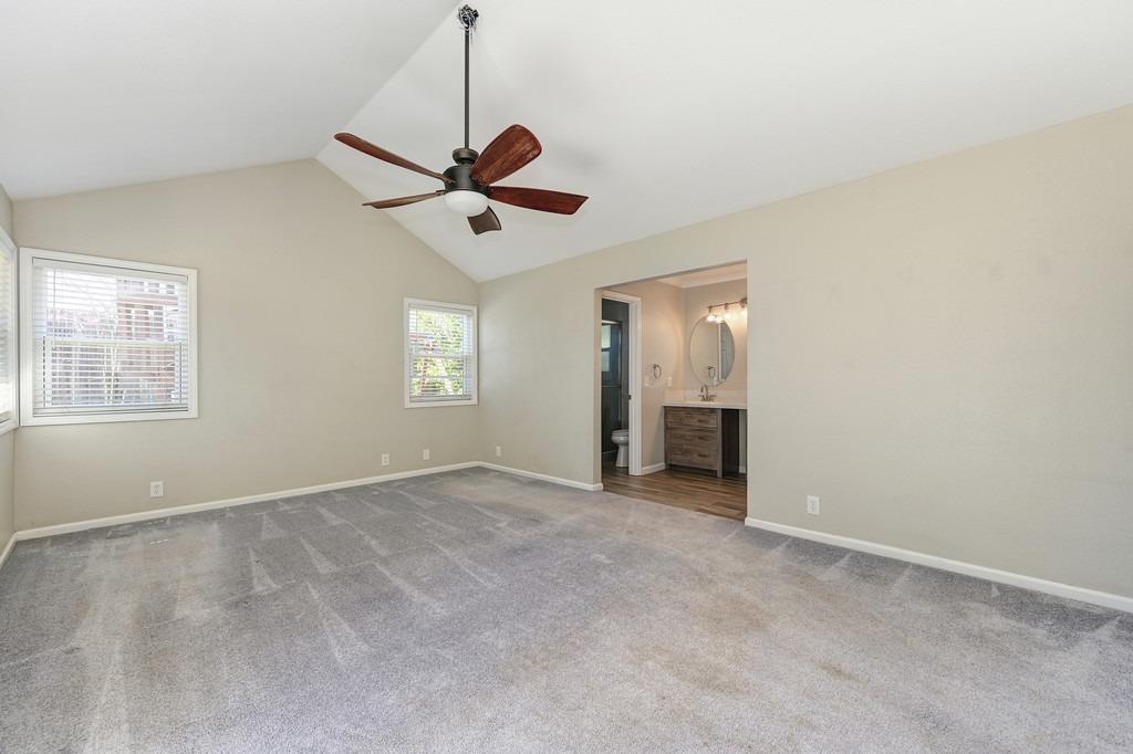 1518 E Colonial Parkway