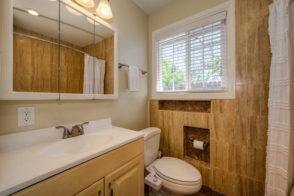 2609 Garfield Avenue