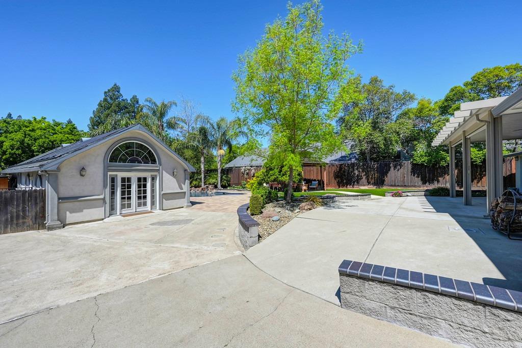 2609 Garfield Avenue