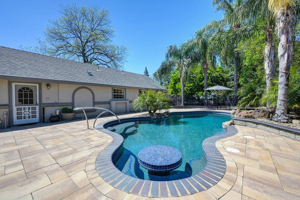 2609 Garfield Avenue