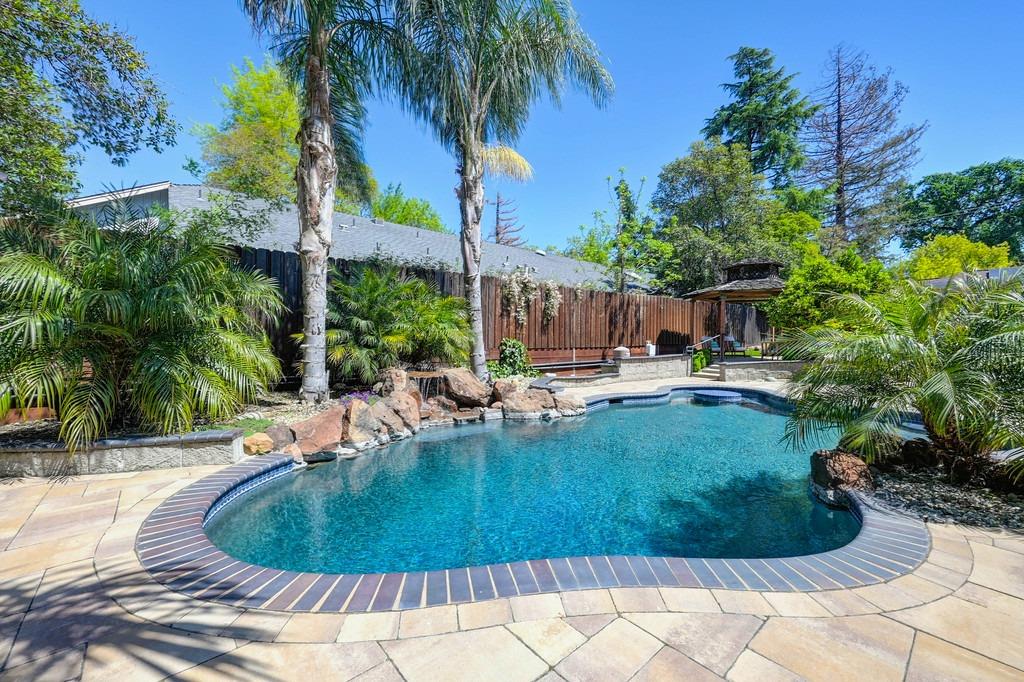 2609 Garfield Avenue