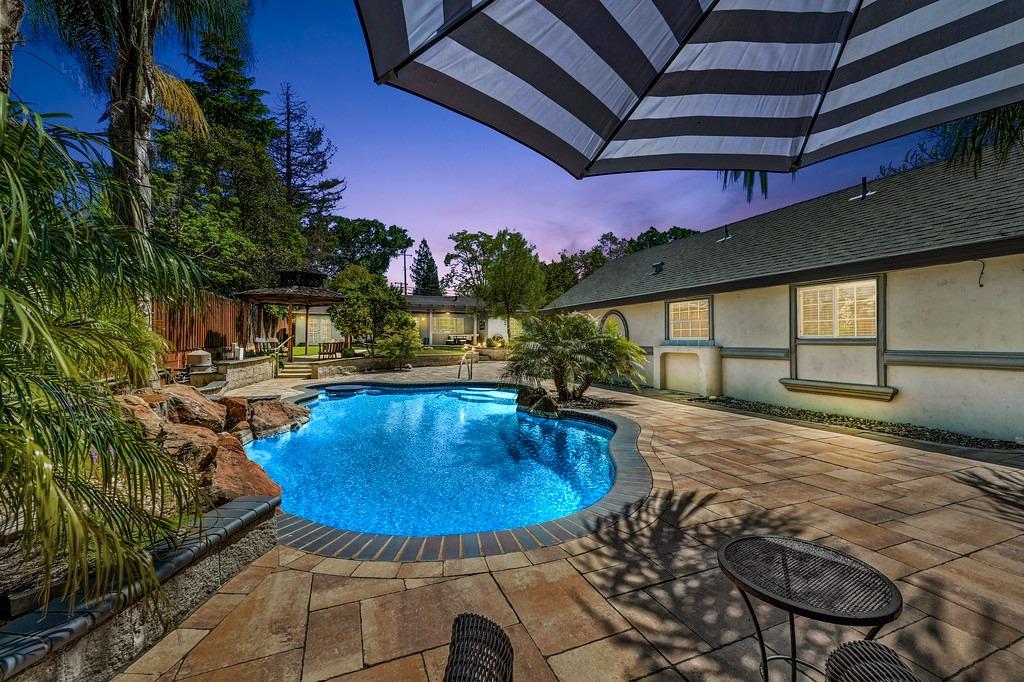 2609 Garfield Avenue