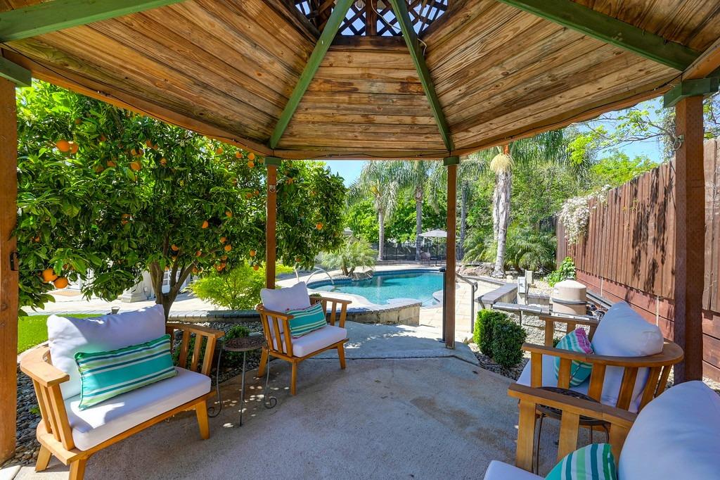 2609 Garfield Avenue