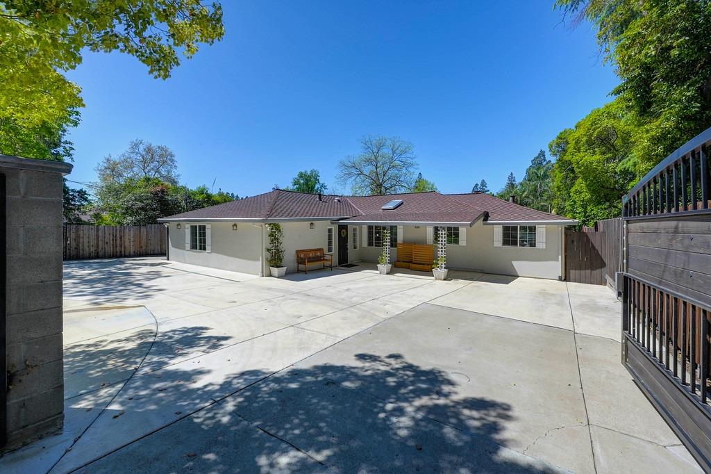 2609 Garfield Avenue