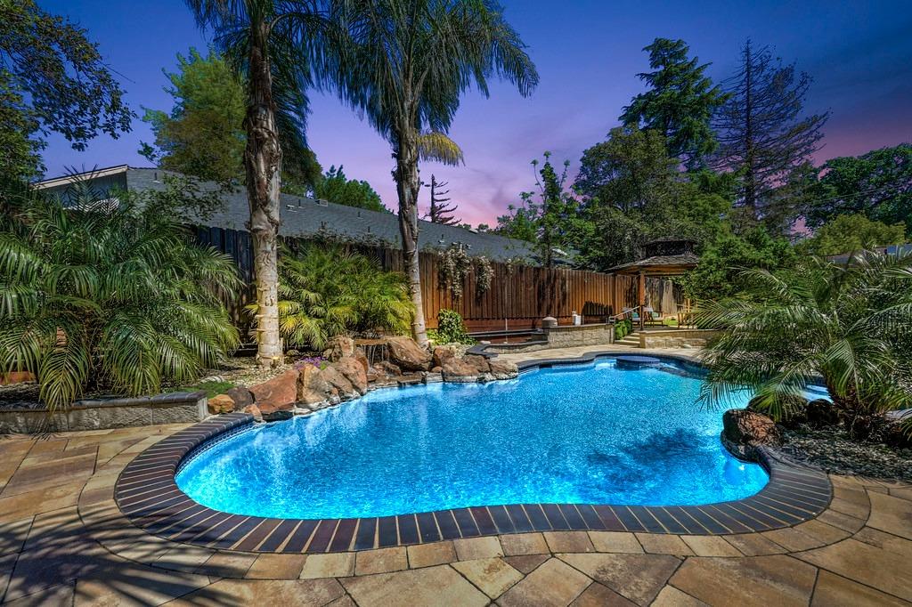 2609 Garfield Avenue