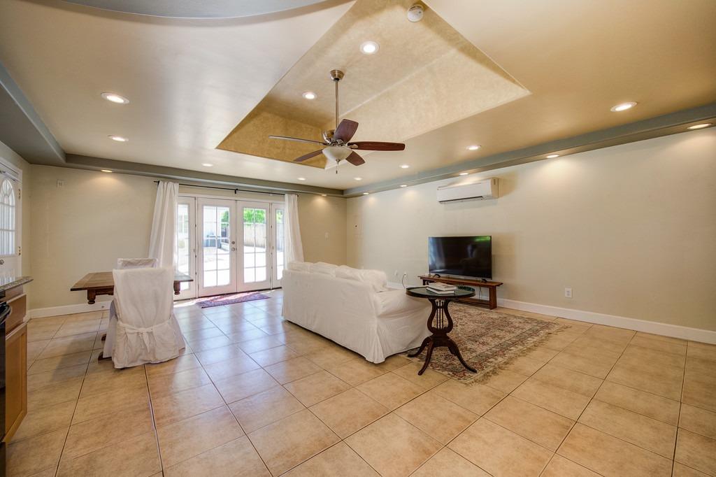 2609 Garfield Avenue