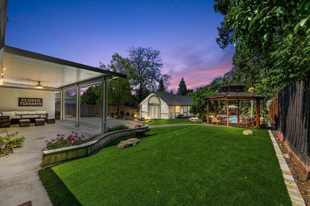 2609 Garfield Avenue