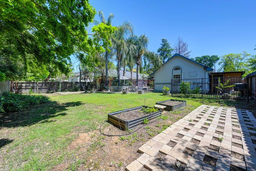 2609 Garfield Avenue