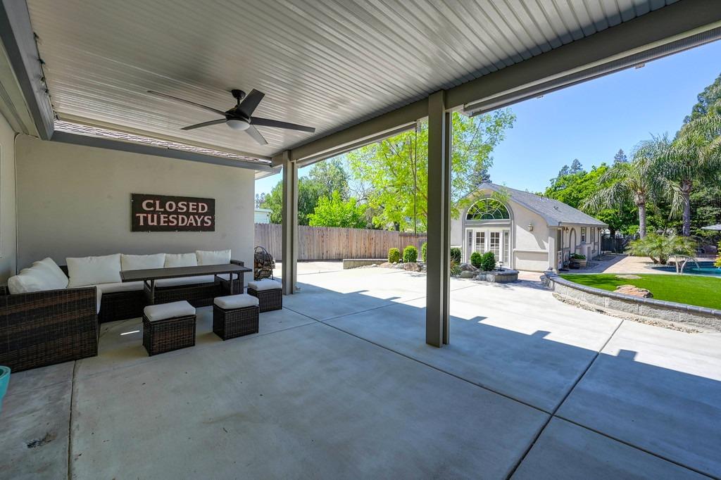 2609 Garfield Avenue