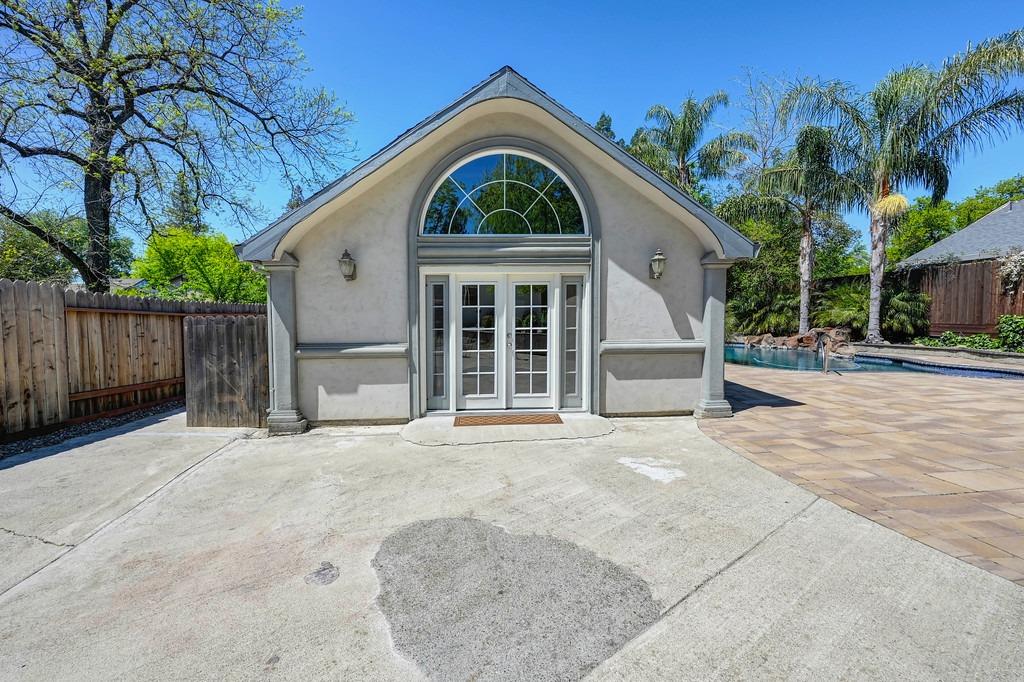 2609 Garfield Avenue