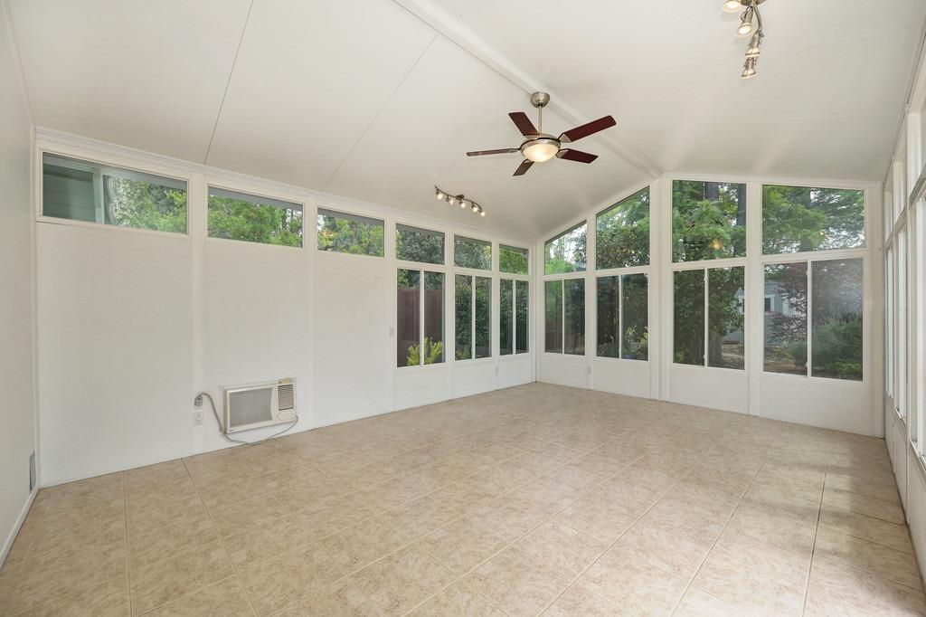 1309 Meadowvista Way