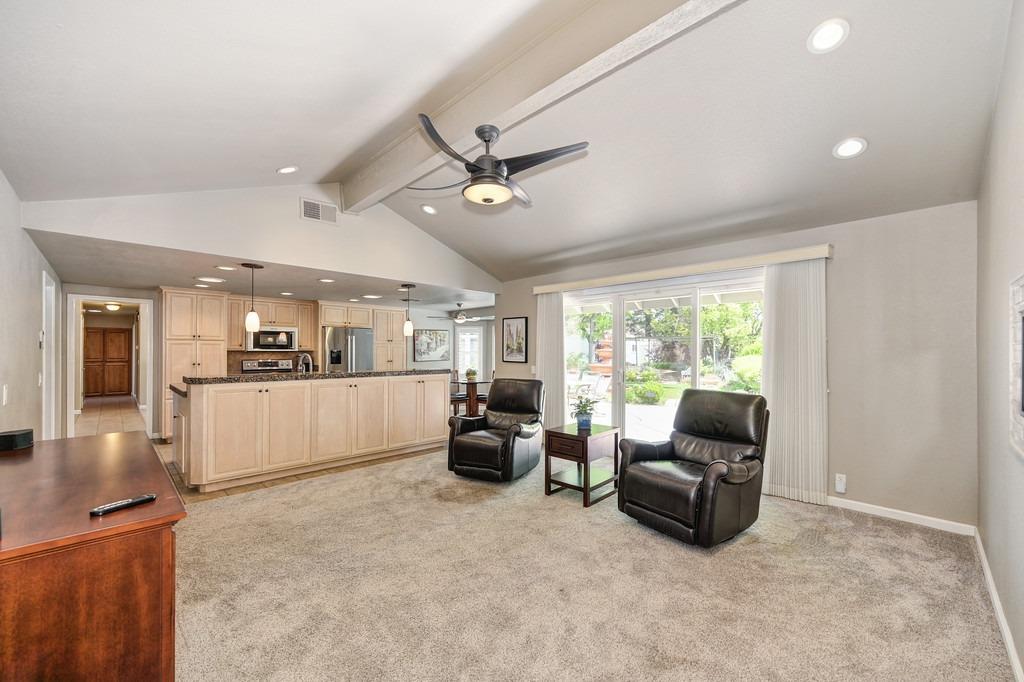 1309 Meadowvista Way