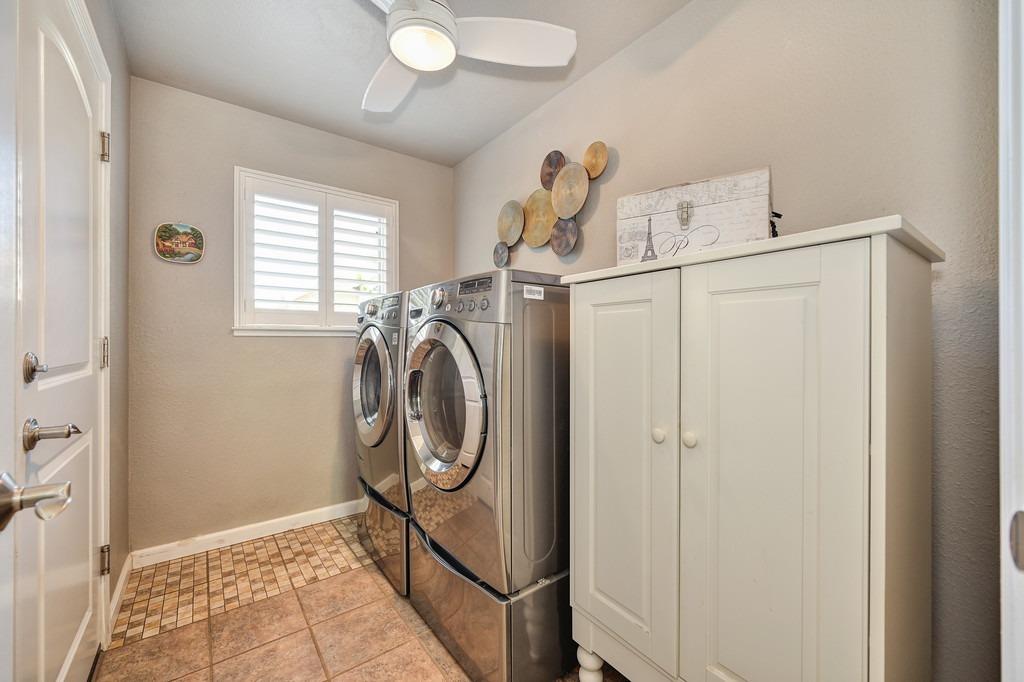 1309 Meadowvista Way