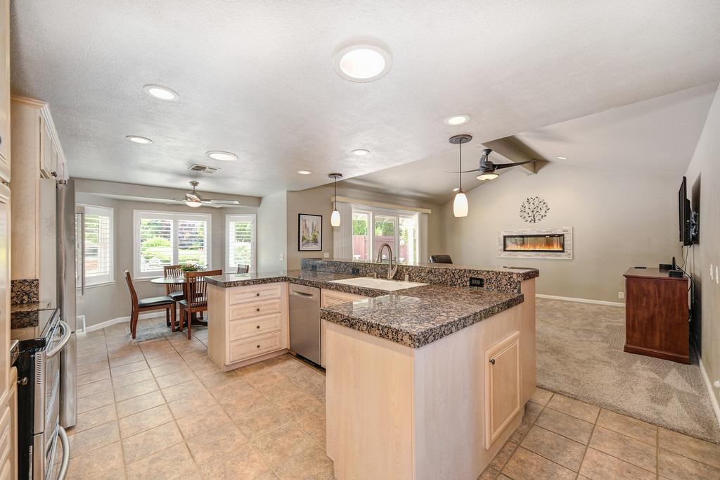 1309 Meadowvista Way