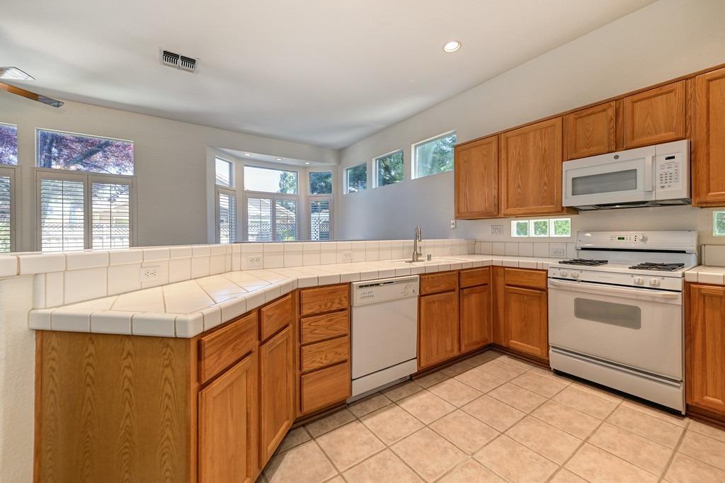 7533 Locomotive Lane