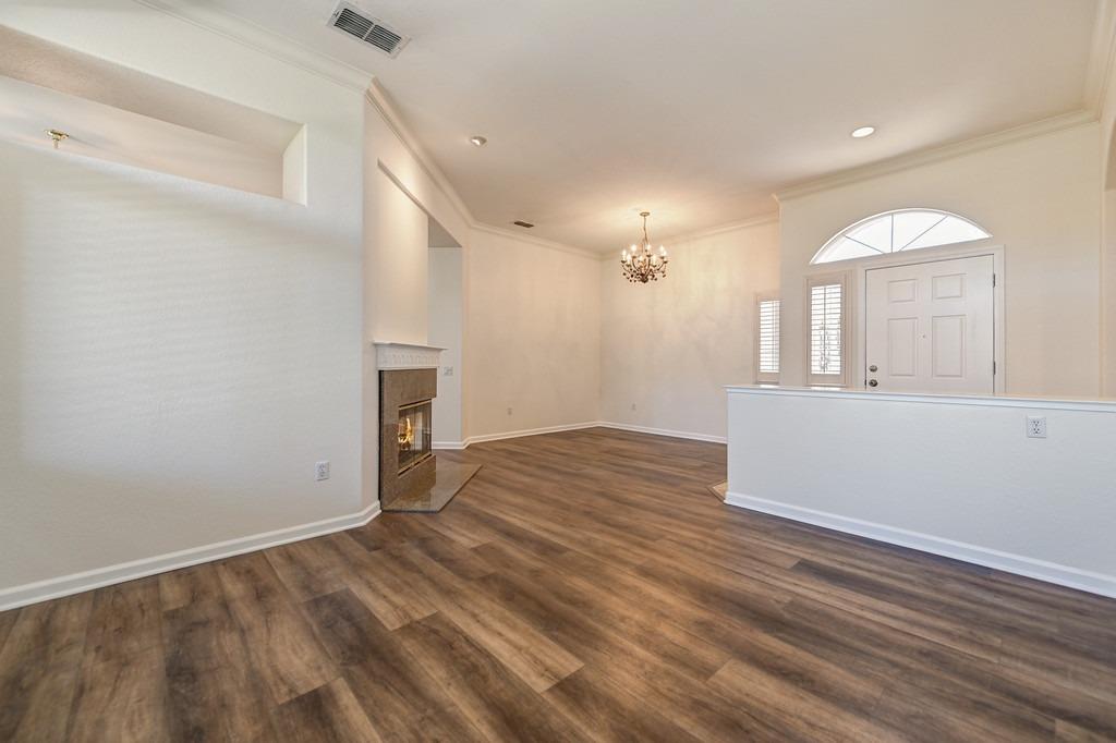 7533 Locomotive Lane