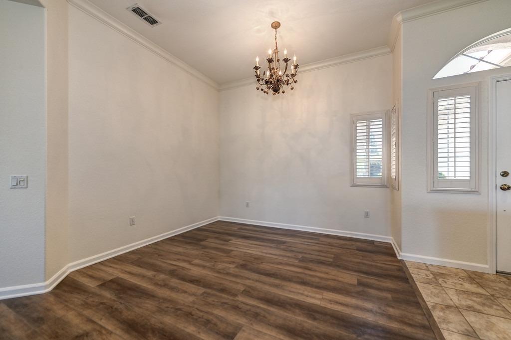 7533 Locomotive Lane