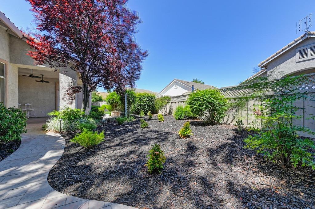 7533 Locomotive Lane