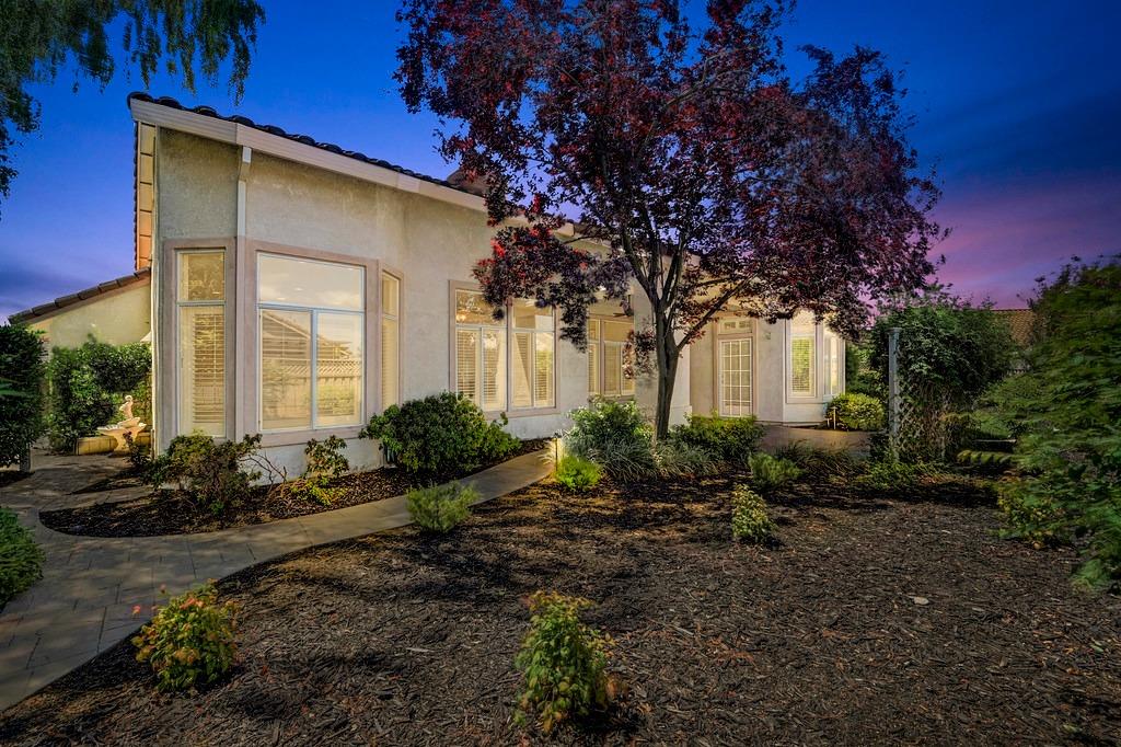 7533 Locomotive Lane