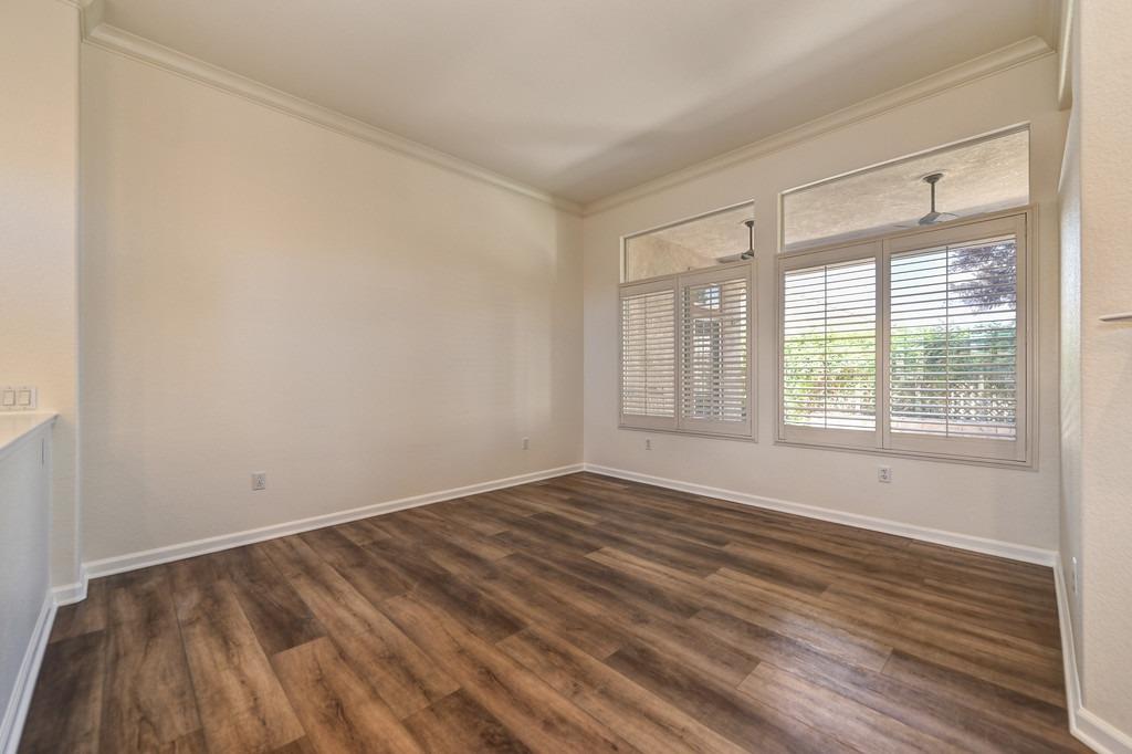 7533 Locomotive Lane