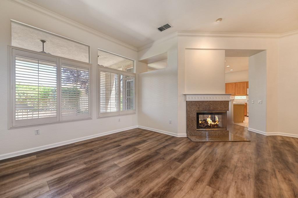 7533 Locomotive Lane