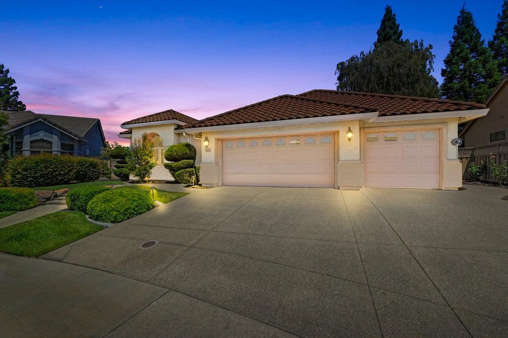 7533 Locomotive Lane