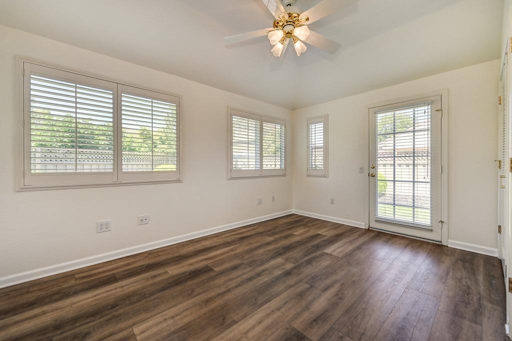 7533 Locomotive Lane